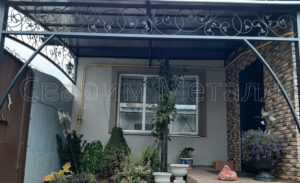 навес для крыльца из поликарбоната