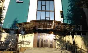 навес к дому из поликарбоната