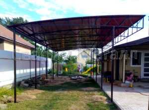 навес для автомобиля из поликарбоната