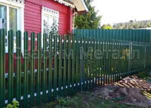 забор из штакетника