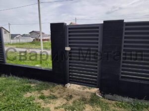 Калитка из горизонтальных ламелей