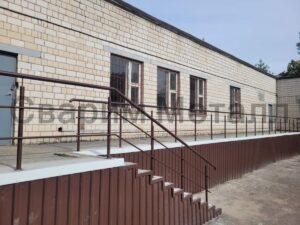 Перильное ограждение площадки