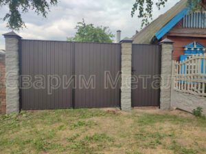 Ворота с калиткой рогинь