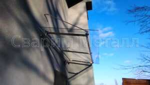 козырек над дверью из стекла