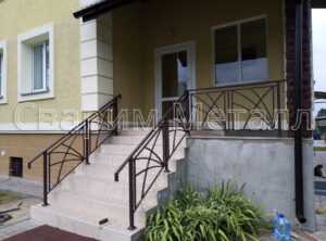 перила для лестницы в дом