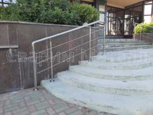 перила для лестницы из металла