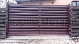 Откатные ворота из металлического садинга