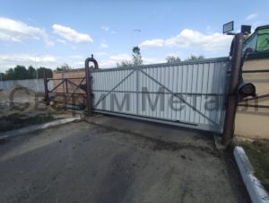 Откатные ворота с автомтикой