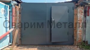 Ворота гаражные из металла с калиткой 4